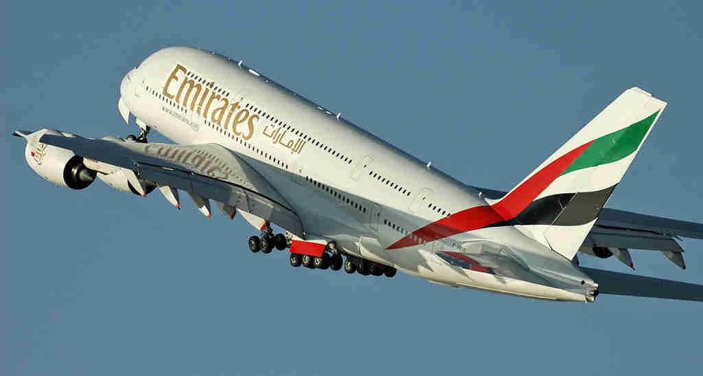 Emirates s’offre Lyon et un nouvel A380
